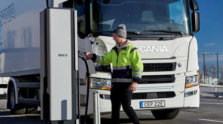Scania, el Grupo EVBox y Engie unen sus fuerzas para acelerar el desarrollo de soluciones de transporte de camiones y autobuses eléctricos en Europa