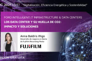 ¿Cómo la tecnología de cinta ayuda a reducir el consumo de energía y las emisiones de CO2 en el centro de datos?