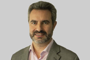 Entrevista a Claudio Fernández, presidente del Comité de Innovación para la eficiencia en infraestructuras IT del sector energético