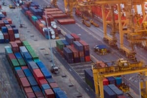 Configuración de una plataforma MLOps para proporcionar información sobre emisiones