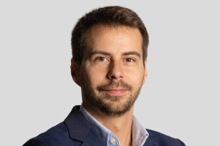 Alternativas renovables, prosumidores y nuevos modelos de negocio: evolución del trilema energético desde el paradigma 4D