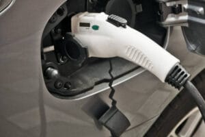 Hereu defiende la electrificación como eje de la movilidad del futuro y anuncia la convocatoria de 9 millones de euros en ayudas a los clústeres empresariales